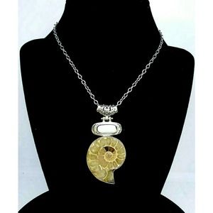 Necklace Natural Ammonite Nautalous Shell Necklace